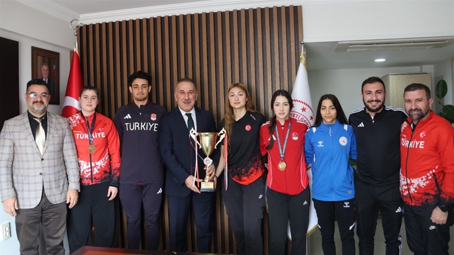 U-20 TÜRKİYE ATLETİZM ŞAMPİYONASINDA ŞAMPİYON SPORCULARIMIZDAN GURUR VEREN DERECELER